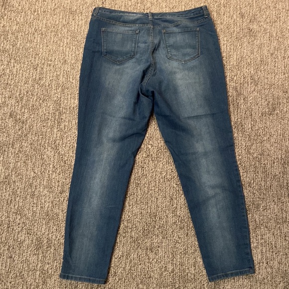 Nine West jeans - Picture 3 of 7